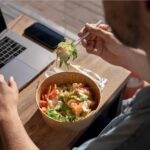 Salad Bowl Round Paper (1300ml/45oz) Kraft with Plastic Lids - Image 4